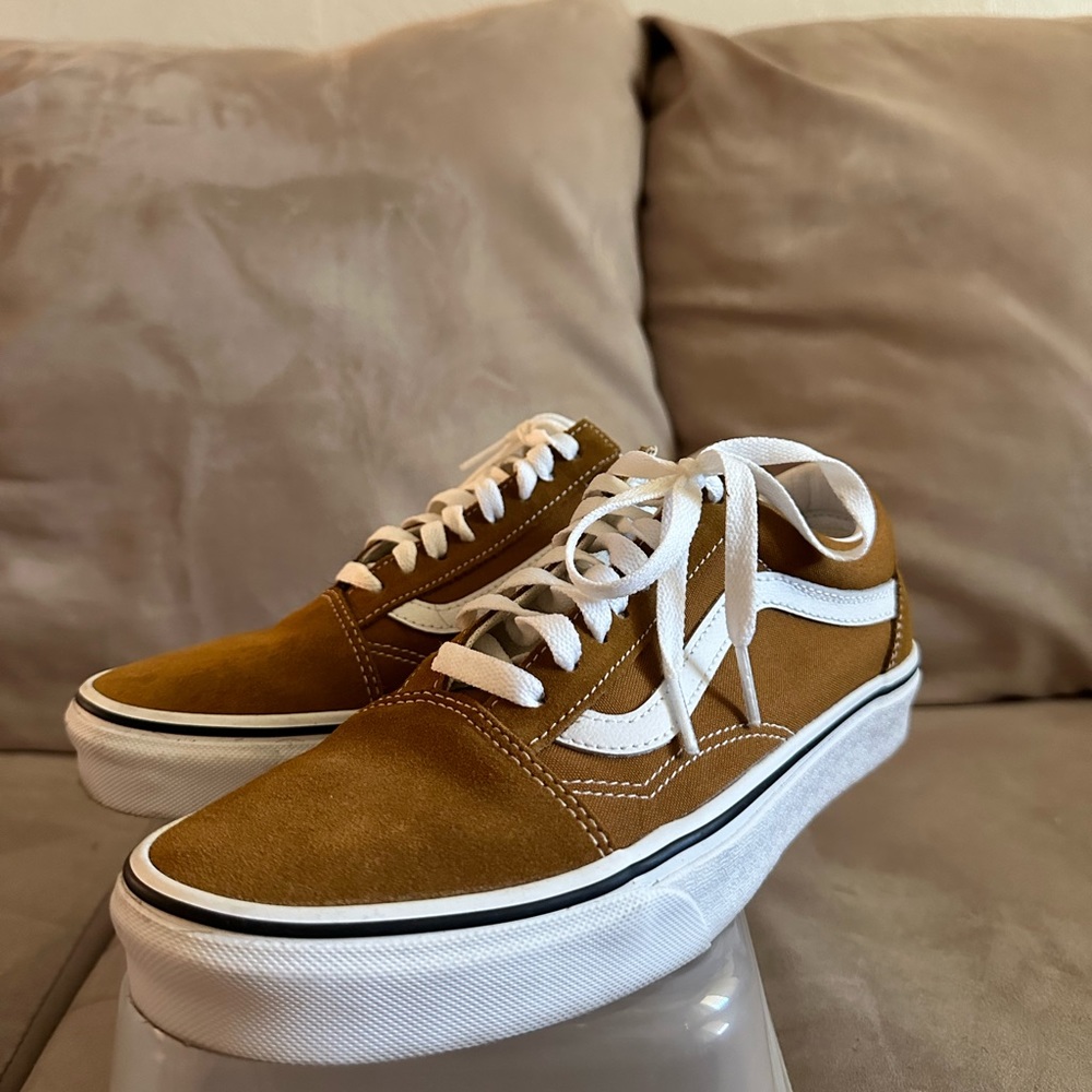 Suede vans , brand new !
